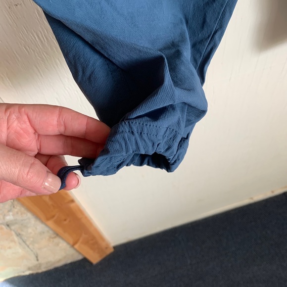 Title nine Clamber capris size 12 - Picture 3 of 9